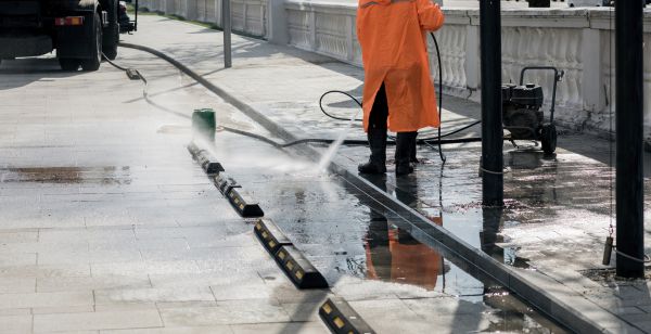 Parking Lot Pressure Washing in Costa Mesa