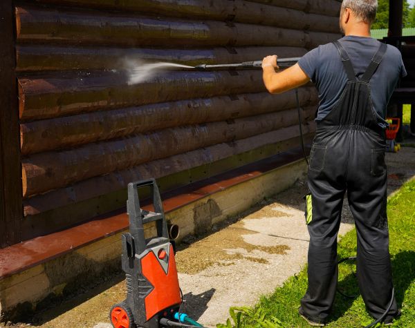 Log Home Pressure Washing in Costa Mesa