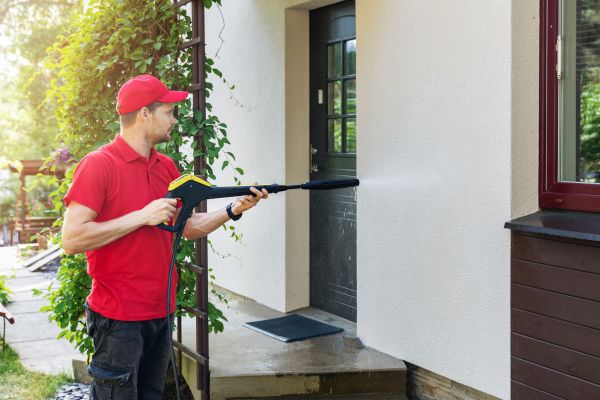 High Pressure Cleaning in Costa Mesa