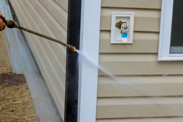 Vinyl Siding Cleaning in Costa Mesa